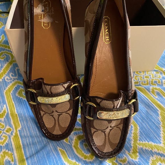 Coach - Picture 2 of 2